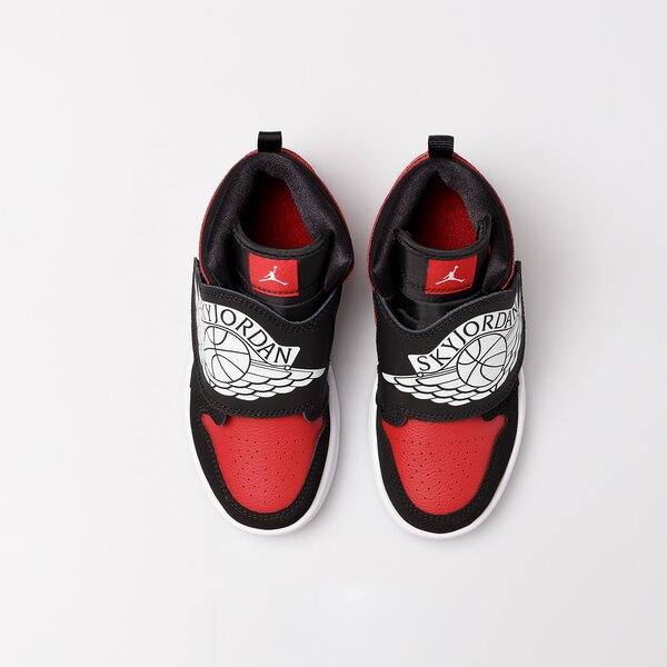 Sporta apavi bērniem SKY JORDAN 1 BP  bq7197-001 krāsa melna