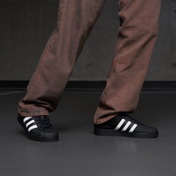 Sporta apavi vīriešiem ADIDAS SUPERSTAR  eg4959 krāsa melna