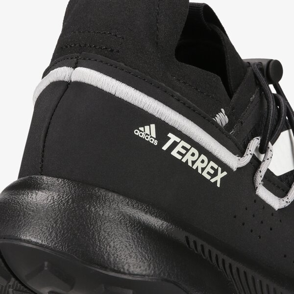 Pārgājienu apavi vīriešiem ADIDAS TERREX VOYAGER 21 fz2225 krāsa melna