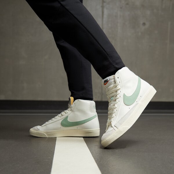 Sporta apavi vīriešiem NIKE BLAZER MID '77 PRM do9787-100 krāsa balta