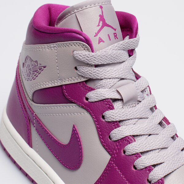 Sporta apavi sievietēm AIR JORDAN 1 MID  bq6472-501 krāsa violeta
