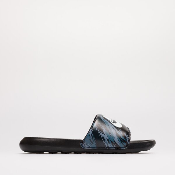 Vīriešu NIKE VICTORI ONE cn9678-009 krāsa melna