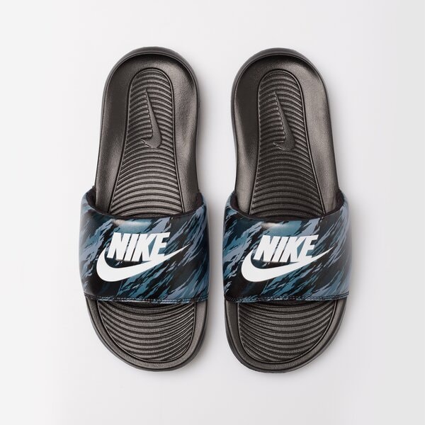 Vīriešu NIKE VICTORI ONE cn9678-009 krāsa melna