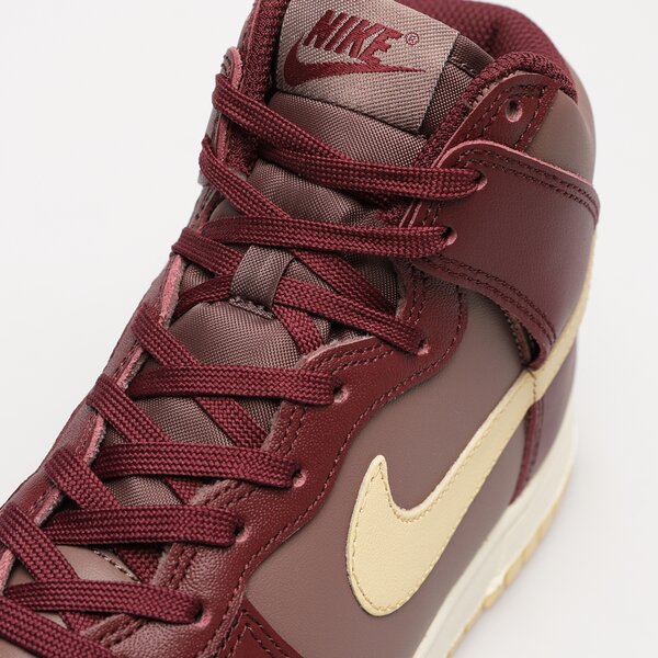 Sporta apavi sievietēm NIKE DUNK HIGH  dd1869-202 krāsa bordo