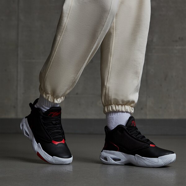 Sporta apavi bērniem JORDAN MAX AURA 4 BG  dq8404-006 krāsa melna