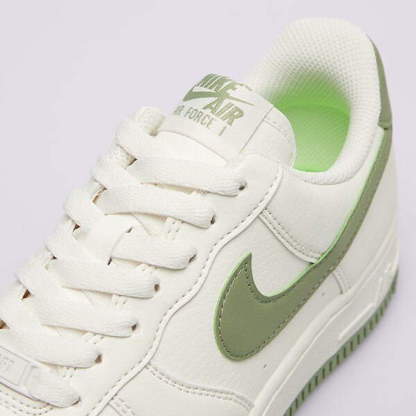 Sporta apavi sievietēm NIKE AIR FORCE 1 '07 SE dv3808-106 krāsa bēša