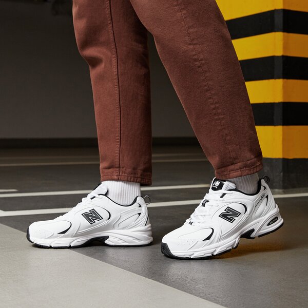 Sporta apavi vīriešiem NEW BALANCE 530  mr530syb krāsa balta