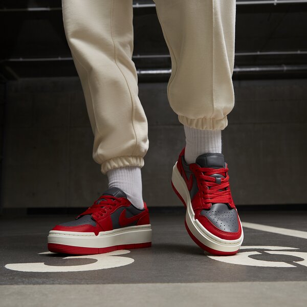 Sporta apavi sievietēm WMNS AIR JORDAN 1 ELEVATE LOW  dh7004-006 krāsa sarkana