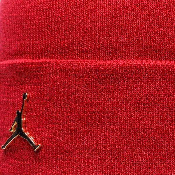 Sieviešu ziemas cepure JORDAN CEPURE ZIEMAS JORDAN CUFFED BEANIE METAL JM cw6402-687 krāsa sarkana