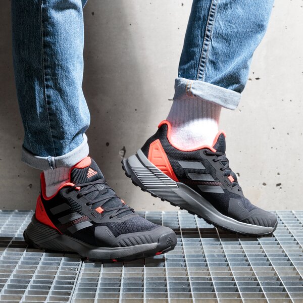 Pārgājienu apavi vīriešiem ADIDAS TERREX SOULSTRIDE fy9214 krāsa melna