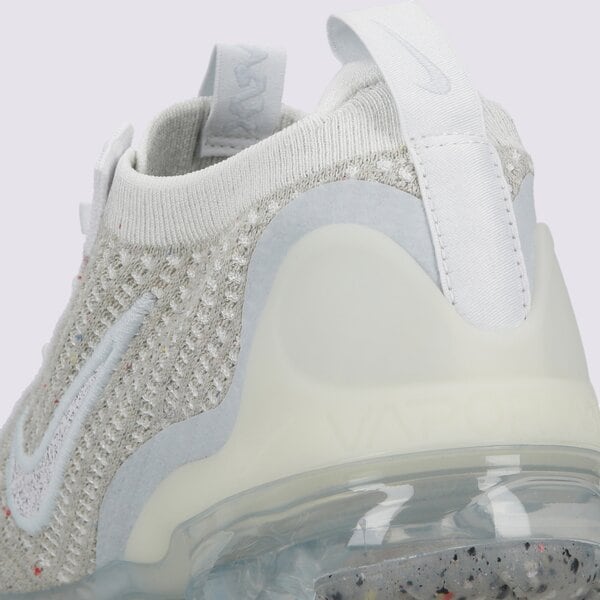 Sporta apavi sievietēm NIKE AIR VAPORMAX 2021 FK dc4112-100 krāsa balta