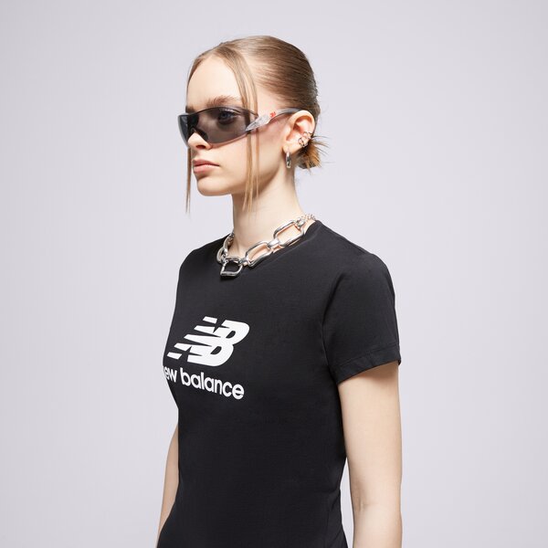 Krekli sievietēm NEW BALANCE T-SHIRT NB ESSENTIALS STACKET LOGO TEE wt31546bk krāsa melna