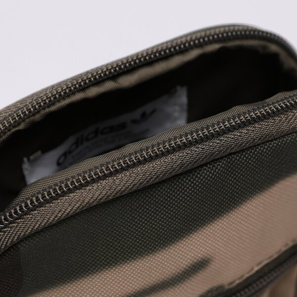 Sieviešu gurnu soma ADIDAS SOMA CAMO FEST BAG h44675 krāsa daudzkrāsaina