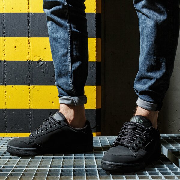 Sporta apavi vīriešiem ADIDAS CONTINENTAL 80 fv4631 krāsa melna