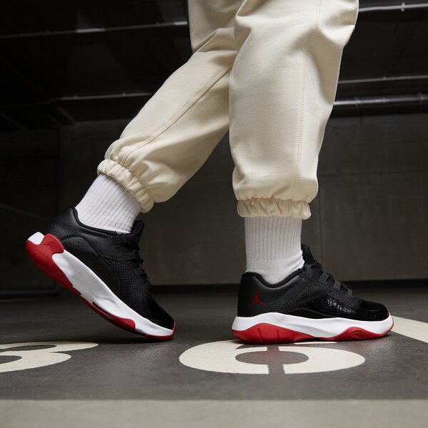 Sporta apavi bērniem AIR JORDAN 11 CMFT LOW (GS) dm0851-005 krāsa melna