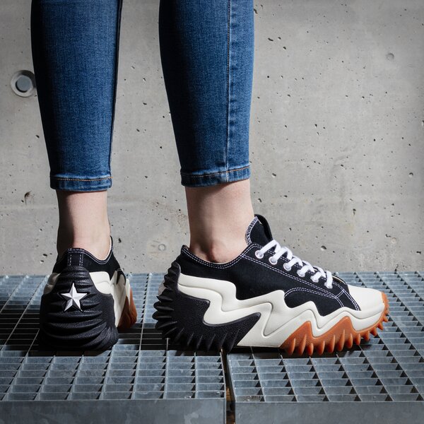 Sporta apavi sievietēm CONVERSE RUN STAR MOTION 172895c krāsa melna