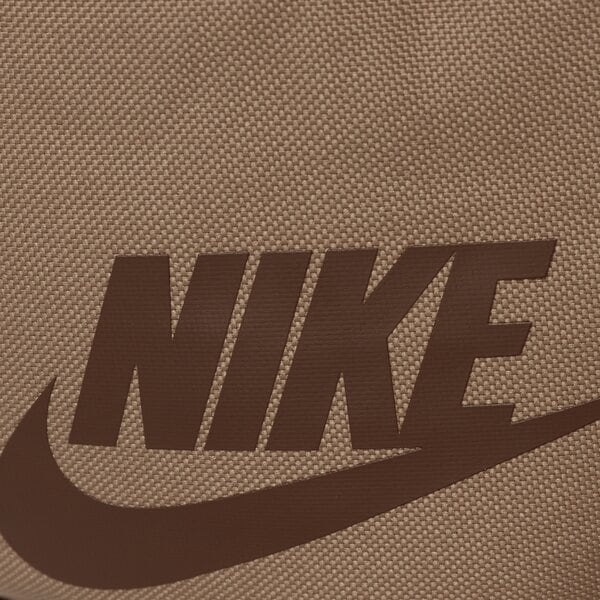 Sieviešu gurnu soma NIKE GURNU SOMA HERITAGE db0490-259 krāsa bēša