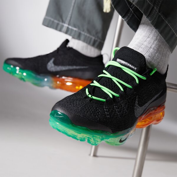 Sporta apavi vīriešiem NIKE AIR VAPORMAX 2023 FLYKNIT  dv1678-014 krāsa zaļa