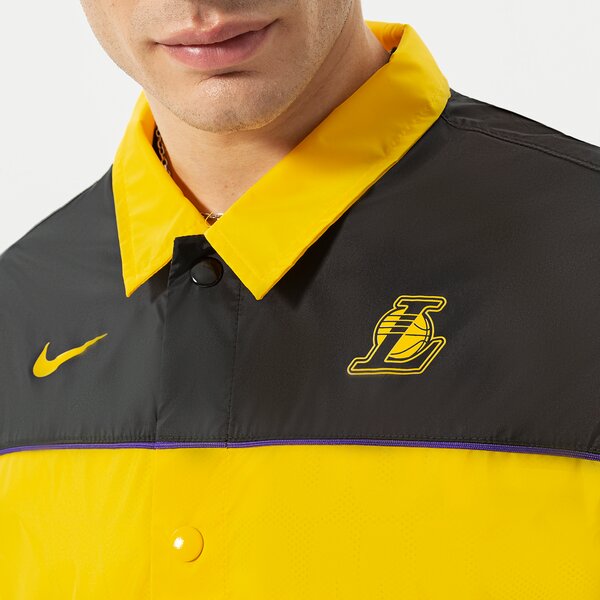 Vīriešu jaka NIKE JAKA LAL M NK JKT LTWT CTS NBA dn4702-010 krāsa melna