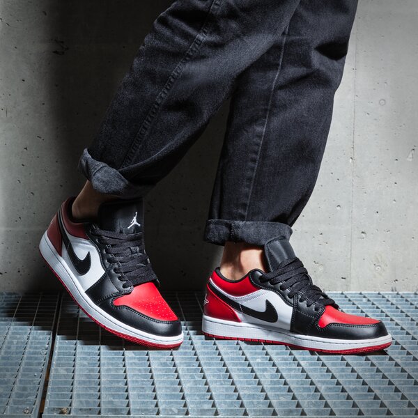 Sporta apavi vīriešiem AIR JORDAN 1 LOW  553558-612 krāsa sarkana