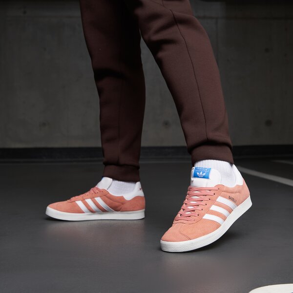 Sporta apavi vīriešiem ADIDAS GAZELLE  ig6213 krāsa oranža