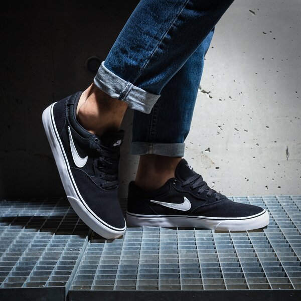 Sporta apavi vīriešiem NIKE SB CHRON 2 dm3493-001 krāsa melna