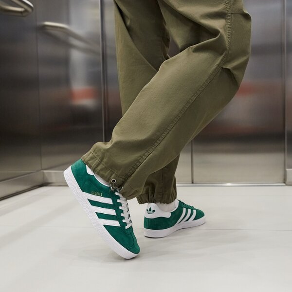 Sporta apavi bērniem ADIDAS GAZELLE J hp2881 krāsa zaļa